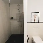 Stilvolles City-loft Mit Privatem Whirlpool トリーア