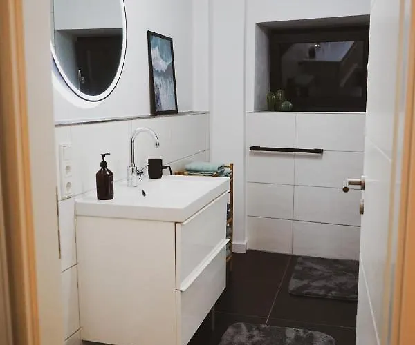 Stilvolles City-loft Mit Privatem Whirlpool شقة